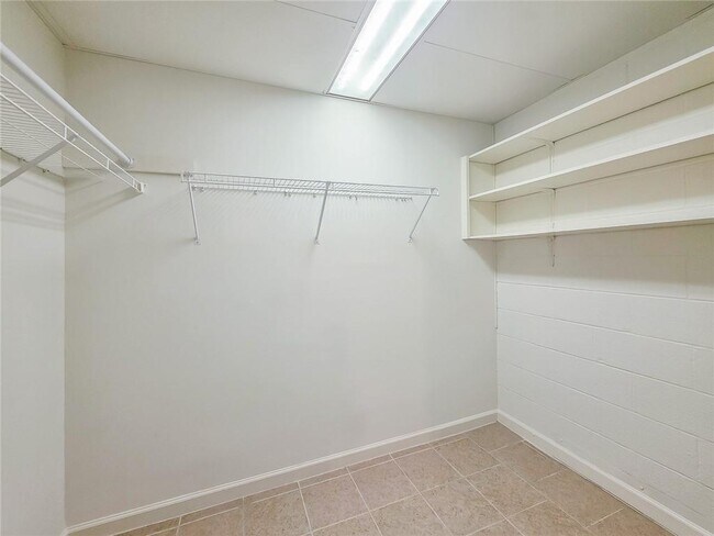 Building Photo - 771 Mockingbird Ln
