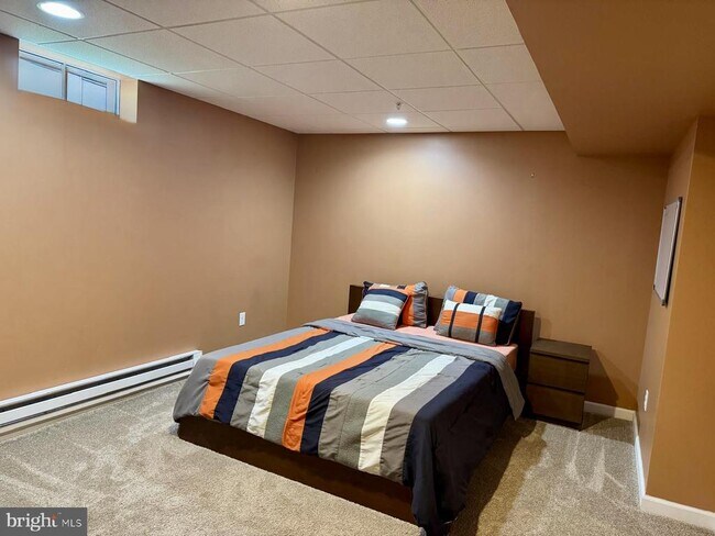 Building Photo - 240 Torrey Pine Ct