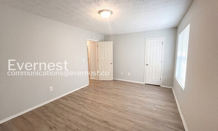 Building Photo - 3833 Conley Downs Dr