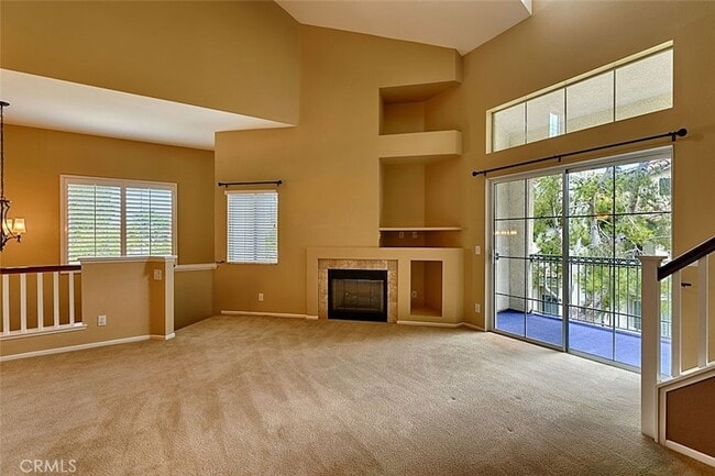 Building Photo - 8015 E Treeview Ct