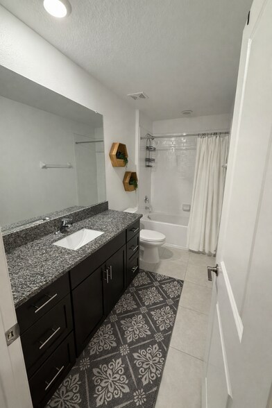 Building Photo - 4011 86th St E