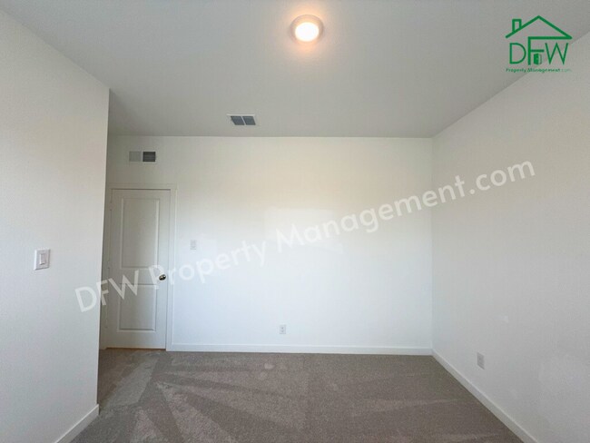 Building Photo - Spacious 4-Bedroom Home with Study & Large Backyard in Princeton, TX!