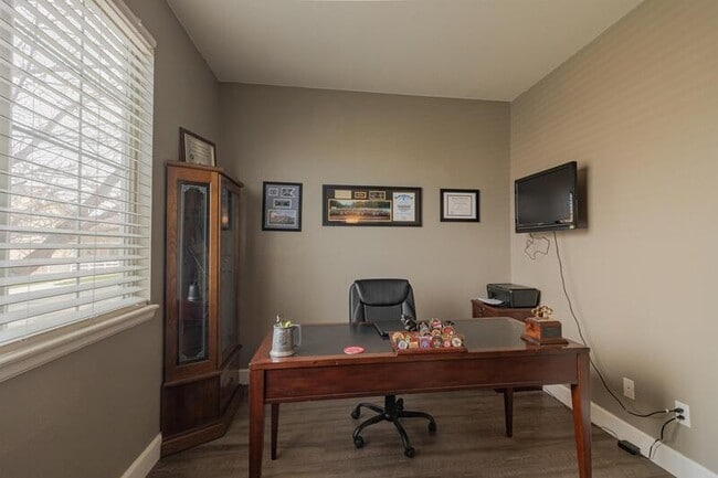 Building Photo - 1245 S Flatrock Cir