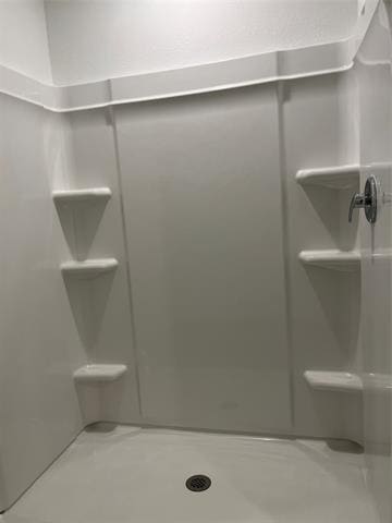 Building Photo - 1800 Ventasso Blvd