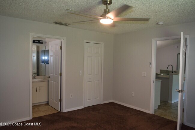 Building Photo - 939 Lyons Cir NW