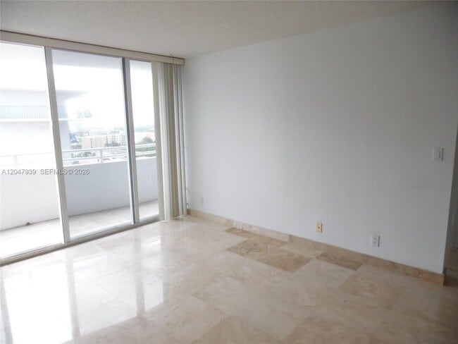 Building Photo - 8911 Collins Ave