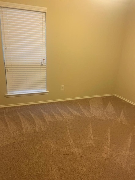 Building Photo - 9933 Beaver Dam Ln