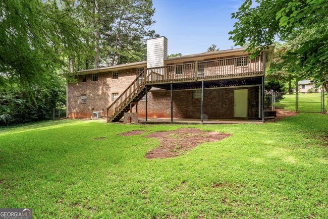 Building Photo - 115 Club Cir