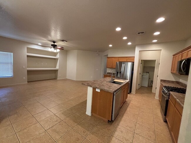 Building Photo - 5484 Canteria Court