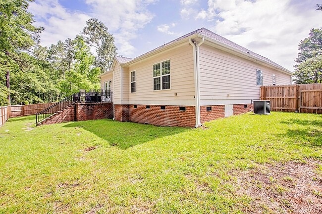 Building Photo - 331 Ridgeway Ct