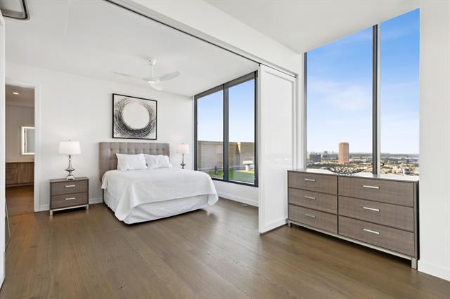 Building Photo - 2120 Olive St