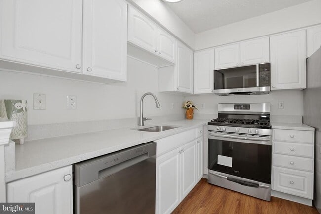 Building Photo - 5119 Spring Willow Ct