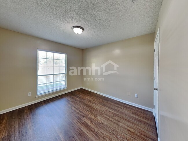 Building Photo - 2949 Biloxi Trl