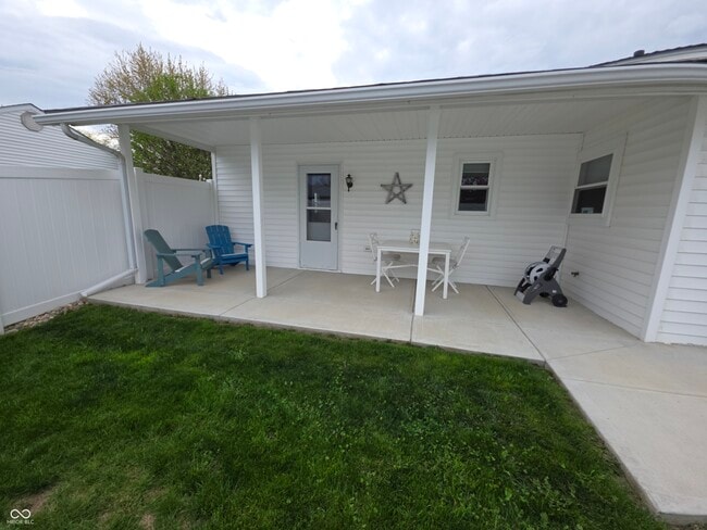Building Photo - 806 Harney Dr