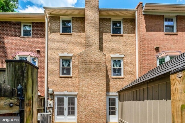 Building Photo - 2226 N Tuckahoe St