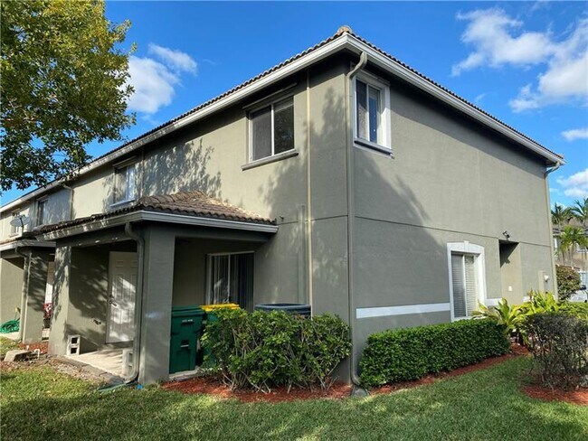 Building Photo - 5921 Manchester Way