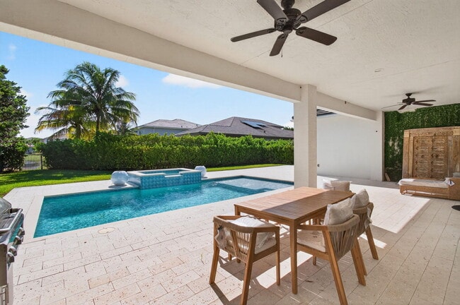 Building Photo - 19886 Meadowside Ln