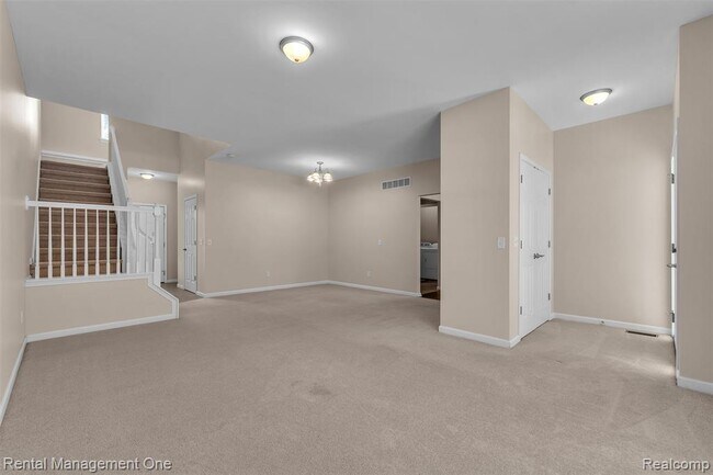 Building Photo - 41590 Mitchell Rd
