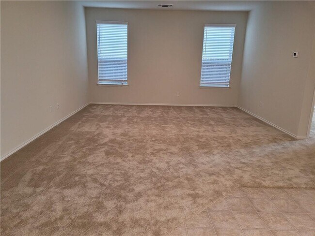 Building Photo - 279 Zuma Dr