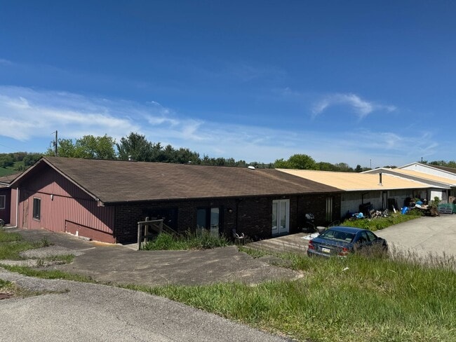 Building Photo - 1 bedroom apartment in Seneca School Dist