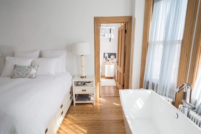 Building Photo - 1901 Palisade Ave