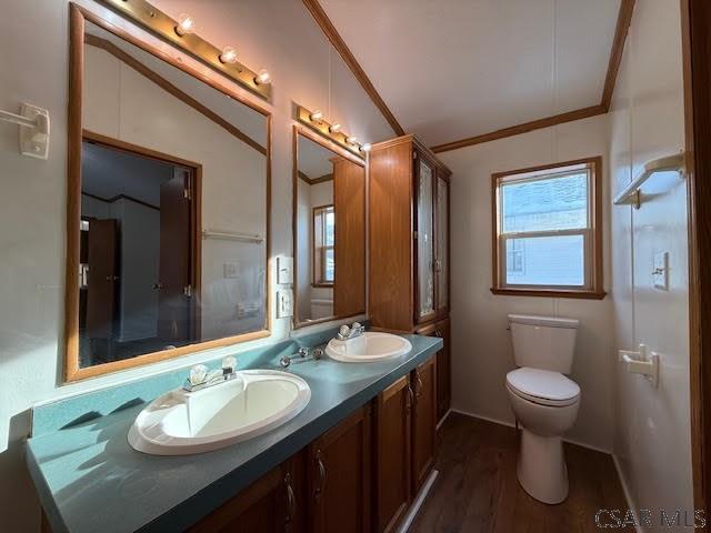 Building Photo - 321 Cord St