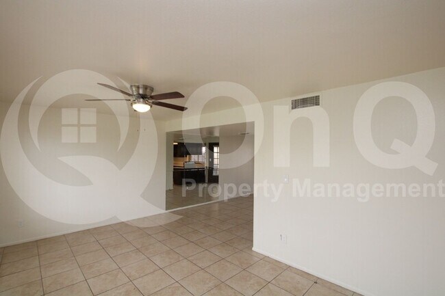 Building Photo - 6134 N 30th Ave