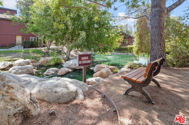 Building Photo - 9103 Summertime Ln