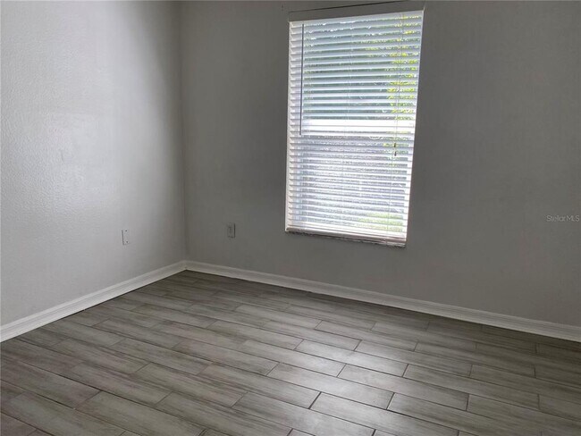 Building Photo - 1004 Beckstrom Dr