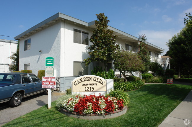 Primary Photo - Garden Glen Apartments