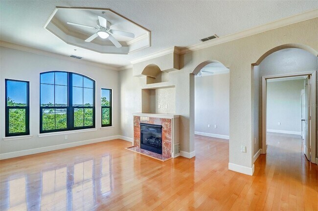 Building Photo - 2765 Via Cipriani St