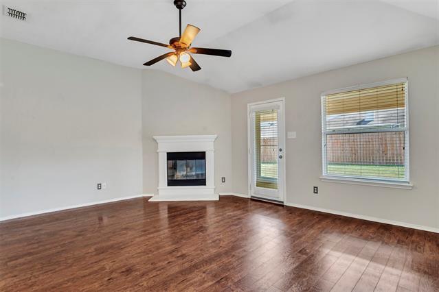 Building Photo - 729 Sequoia Dr