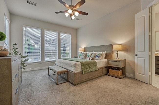 Building Photo - 15230 Tree Swallow Ct