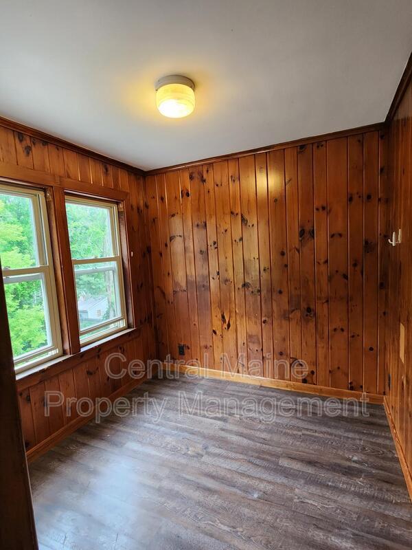 Building Photo - 156 Cottage St
