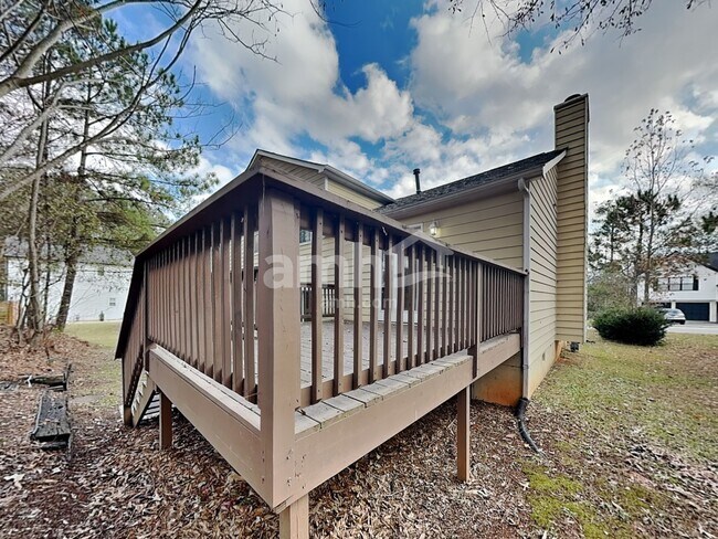 Building Photo - 32 Alston Ln SW