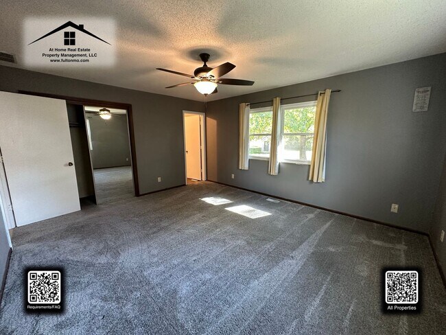 Building Photo - 402 Douglas Blvd