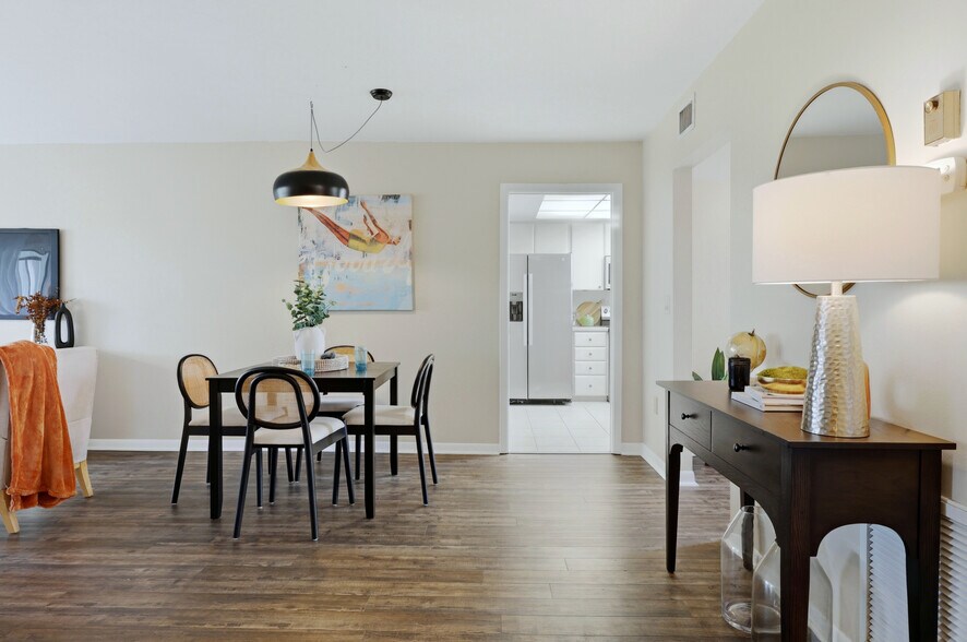 Building Photo - 5058 Marsh Field Rd