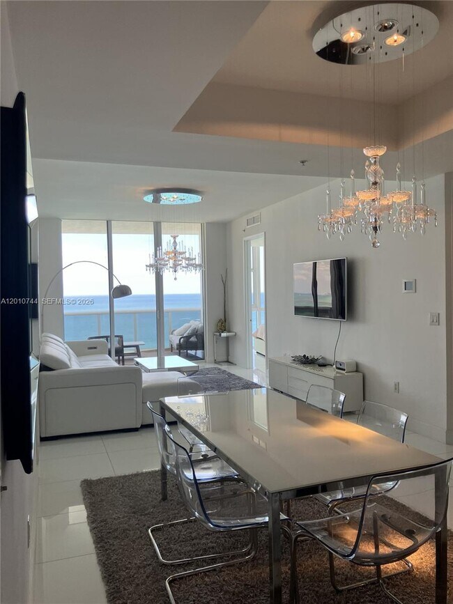 Building Photo - 18201 Collins Ave
