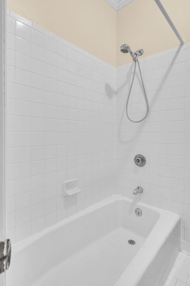 Building Photo - Awesome 2BE/2BA condominium at Lions Head!