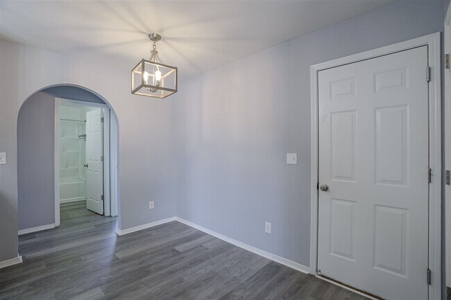 Building Photo - 3279 N Corrine Dr