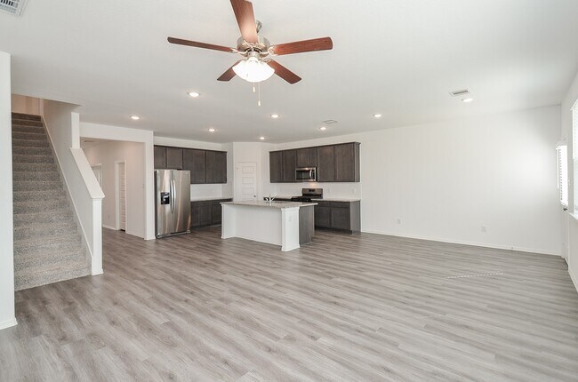 Building Photo - 23207 Morning Splendor Dr
