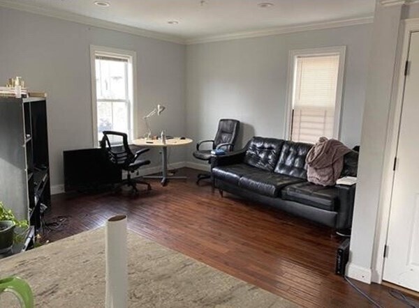 Building Photo - 140 Marcella St