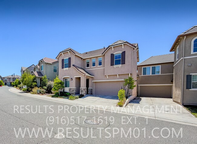 Building Photo - 1041 Bridlewood Dr