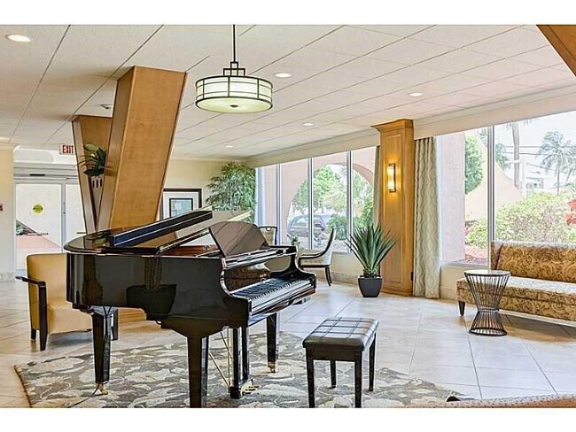 Building Photo - 111 Briny Ave