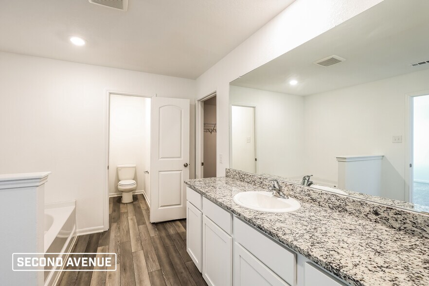 Building Photo - 10935 Juliette Pass