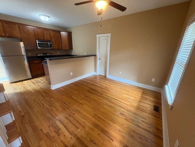 Building Photo - PRE-LEASING FOR AUGUST 2026!