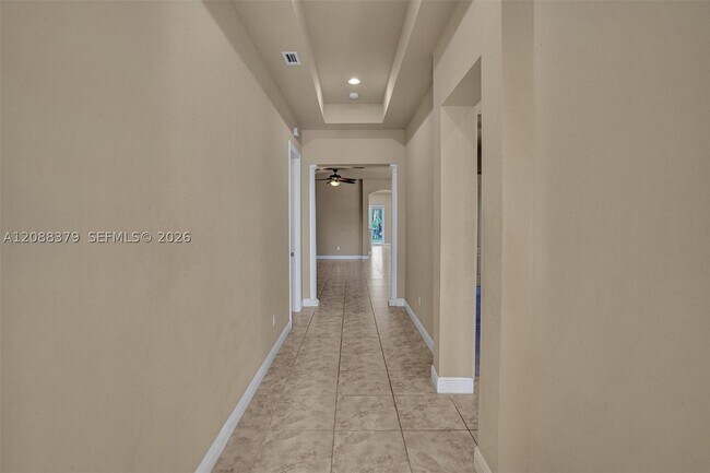 Building Photo - 10398 Waterside Ct