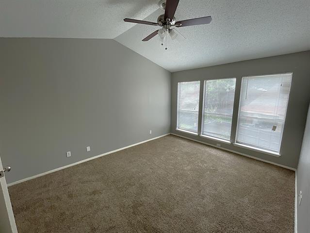 Building Photo - 1617 Brentwood Dr