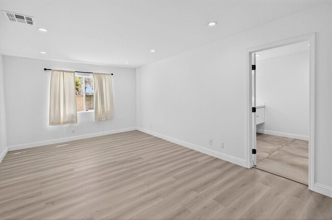 Building Photo - NEWLY RENOVATED SINGLE-STORY HOME LOCATED IN LAS VEGAS