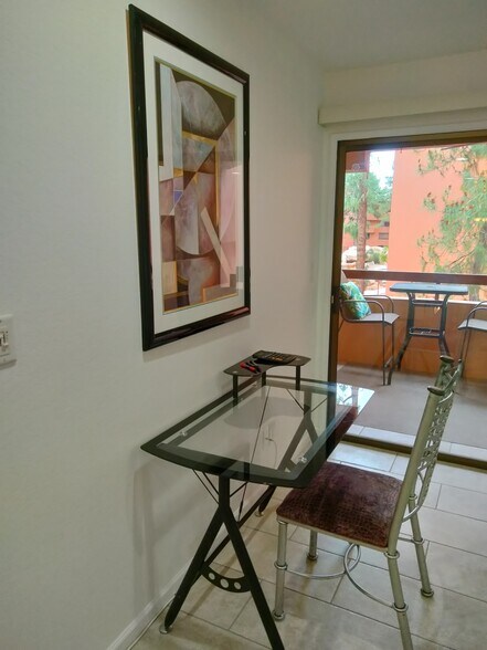 Building Photo - 4303 E Cactus Rd